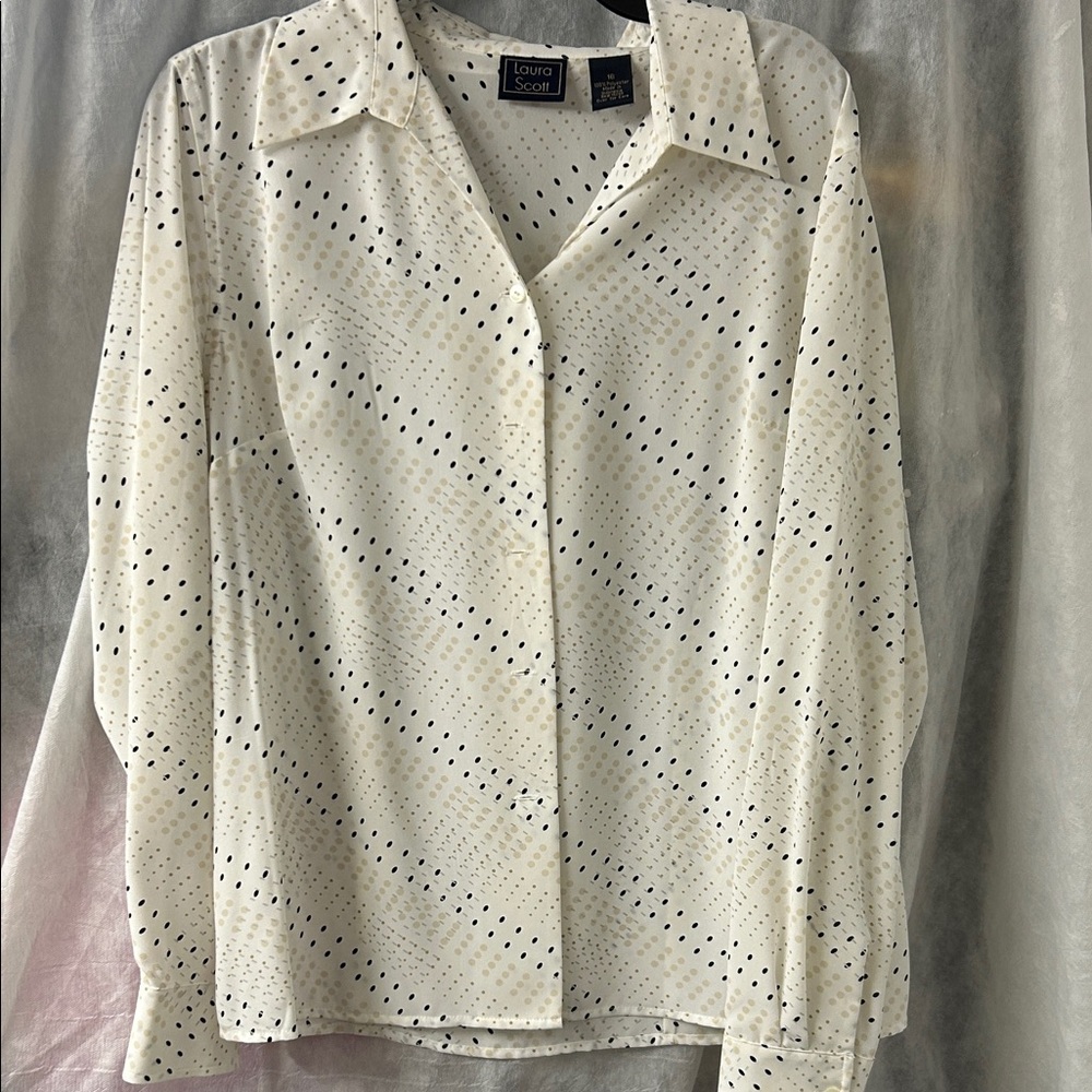 Laura Scott Cream Blouse size 16